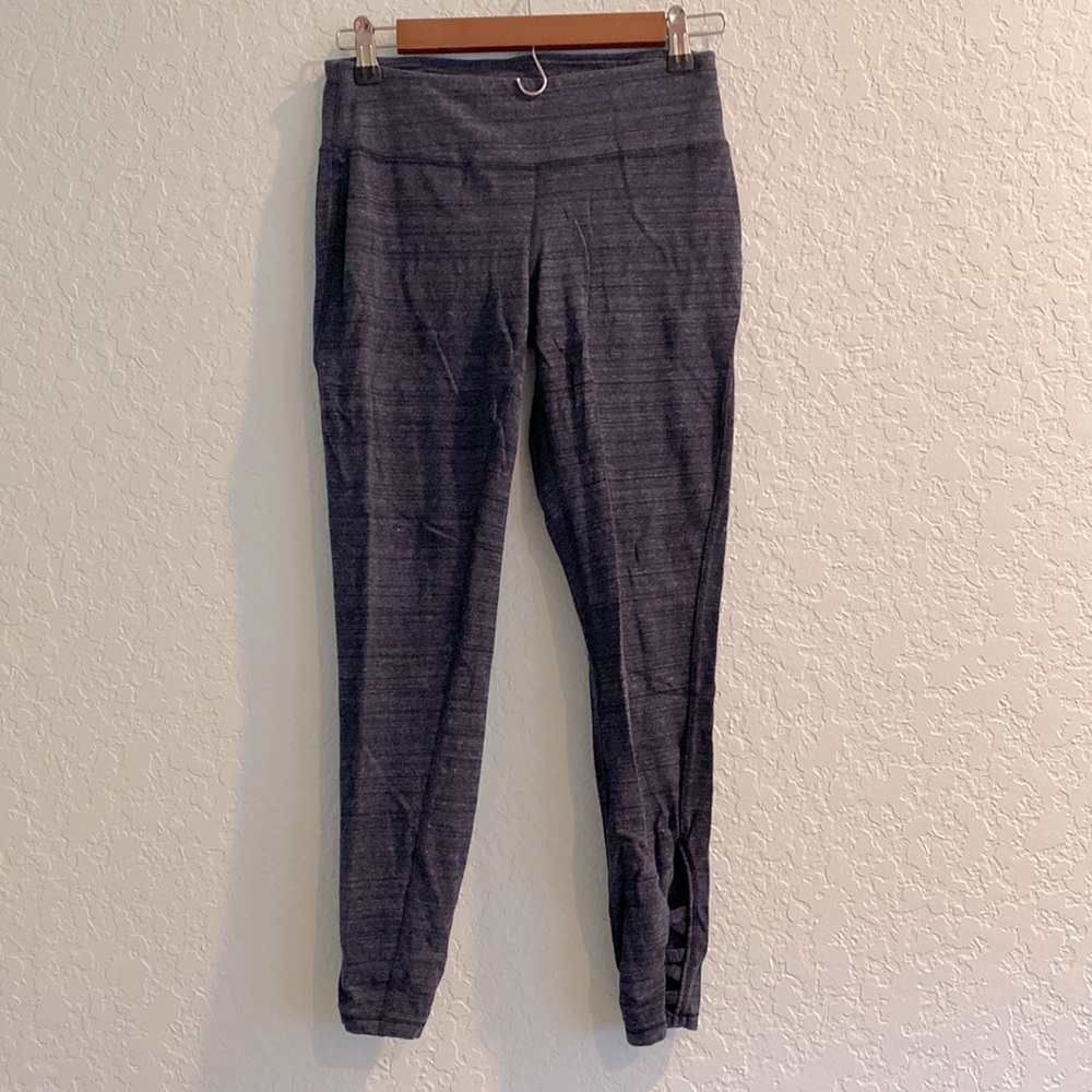 ‘Gap Fit’ Blue Cross Leggings